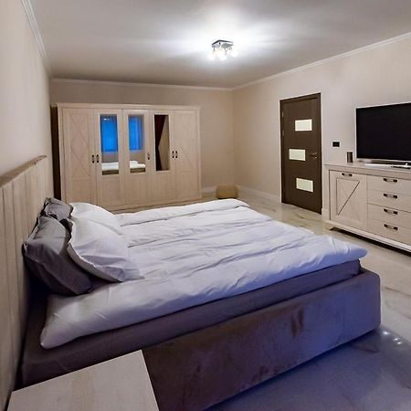 Apartamento Moky Rezident Arad Exterior foto