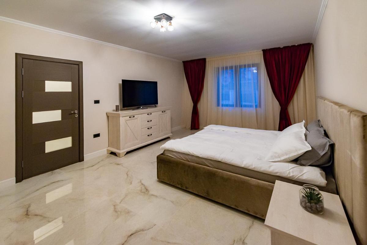 Apartamento Moky Rezident Arad Exterior foto