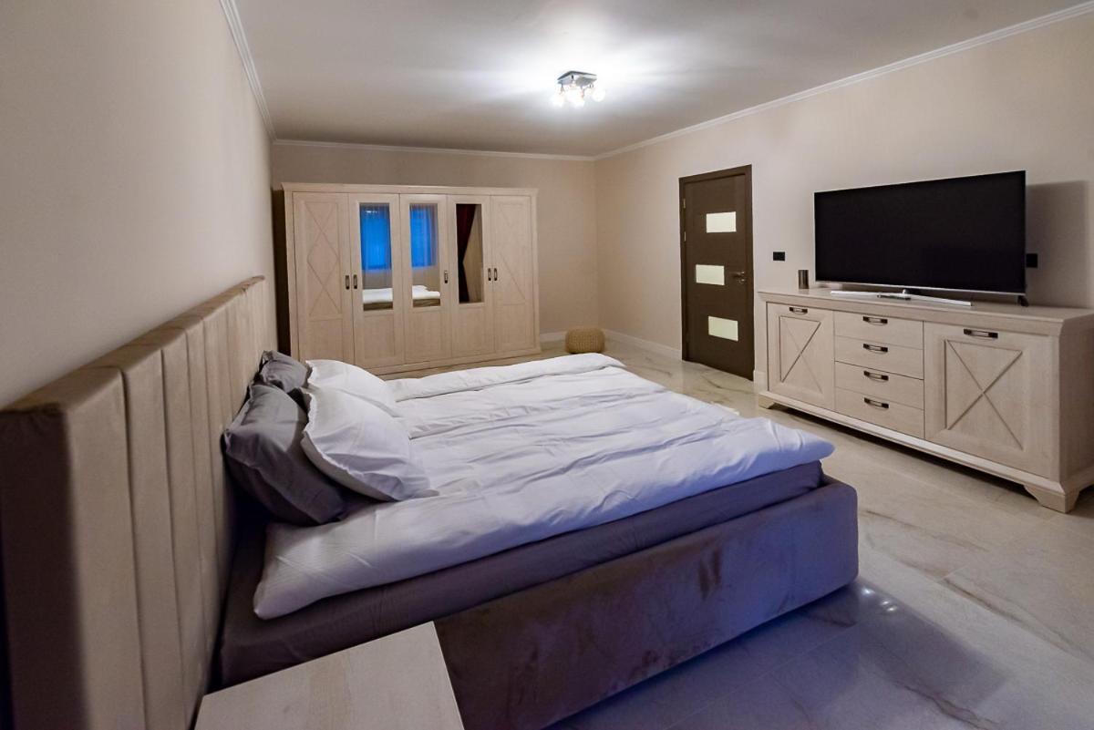 Apartamento Moky Rezident Arad Exterior foto