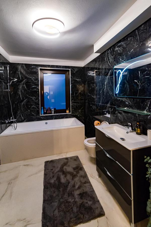 Apartamento Moky Rezident Arad Exterior foto