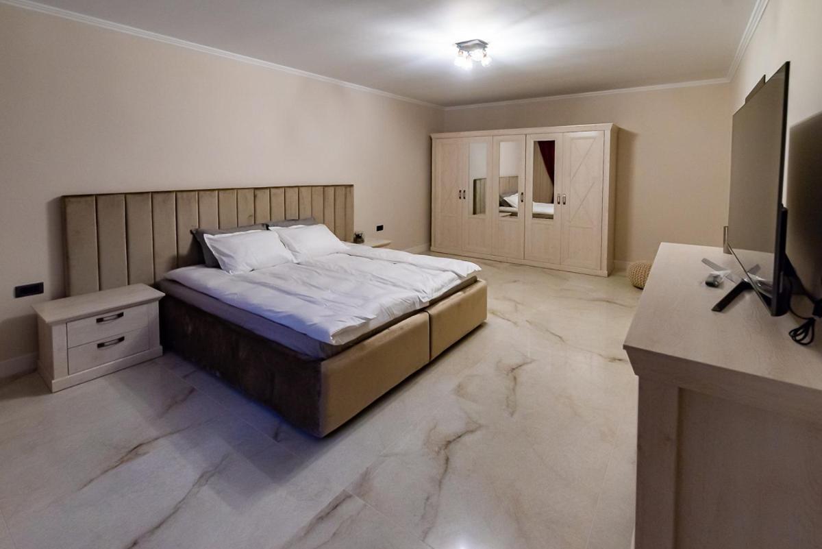 Apartamento Moky Rezident Arad Exterior foto