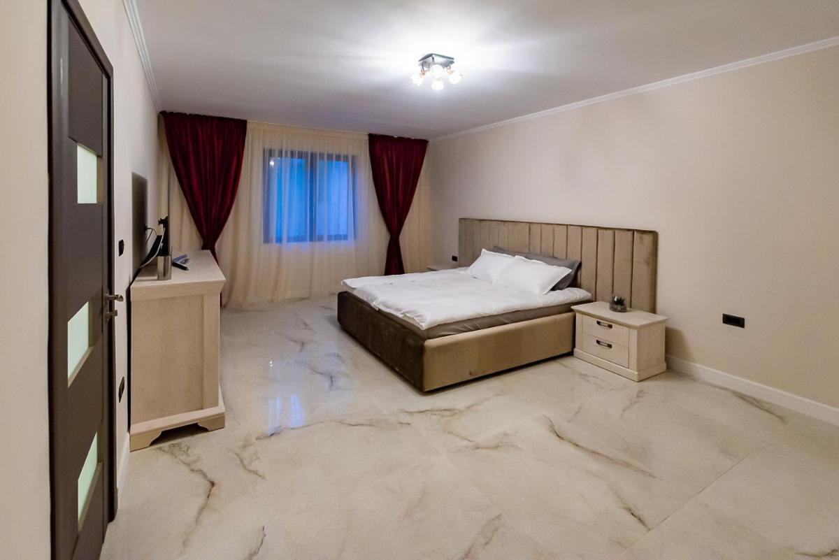 Apartamento Moky Rezident Arad Exterior foto